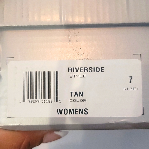 Volatile Wedge Sandals - Picture 6 of 11